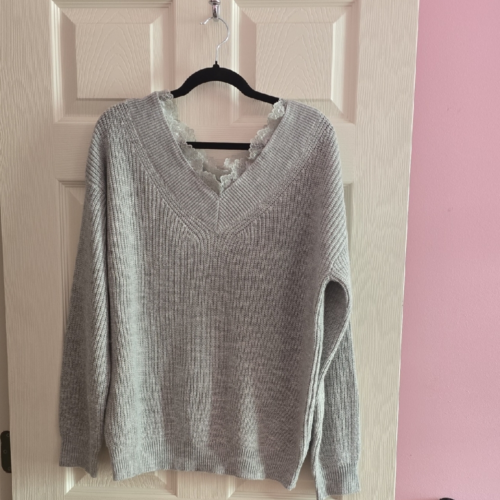 Poem & Thread Heather Gray V-Neck‎ Sweater